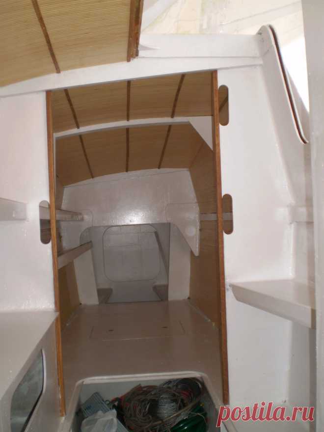 Каюты катамарана