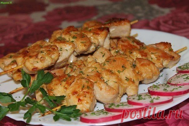 Сочные и аппетитные куриные грудки на шпажках