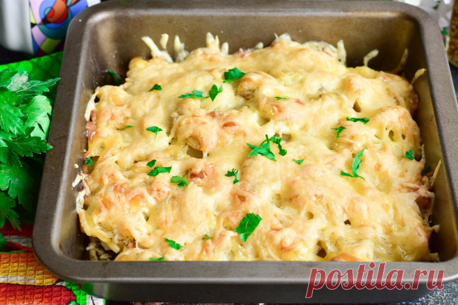 Гратен с курицей и сыром — отличное блюдо на ужин или праздничный стол Гратен с курицей и сыром – это такое блюдо, которое можно приготовить на ужин или же на праздничный стол. Получается оно довольно сытным и очень вкусным.