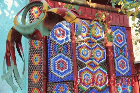 Стильные украшения для сада и другие полезные предметы из крышек