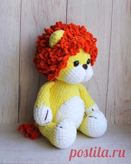 PDF Львёнок крючком. FREE crochet pattern; Аmigurumi animal patterns. Амигуруми схемы и описания на русском. Вязаные игрушки и поделки своими руками #amimore - плюшевый лев, большой львёнок из плюшевой пряжи.