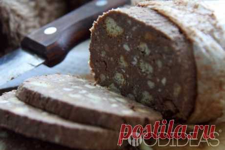 Шоколадная колбаса со сгущенкой.