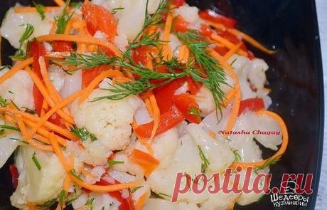 САЛАТЫ ПО-КОРЕЙСКИ: 5 РЕЦЕПТОВ🍅

1. Морковь по-корейски

ИНГРЕДИЕНТЫ:
● 500 г крупной сочной моркови
● 1 столовая ложка соли
● 3 столовые ложки растительного рафинированного масла
● 2 луковицы
● 2 столовые ложки уксуса
● 2 столовые ложки приправы для корейской моркови

ПРИГОТОВЛЕНИЕ:
Морковь по корейски получиться вкуснее, если для ее приготовления мы возьмем сладкий сочный сорт (например «карателька»). Морковь нужно тщательно вымыть, очистить, разрезать на 2 части вдоль ...