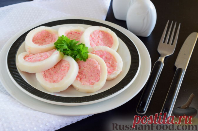 Рецепт: Кальмар, фаршированный крабовыми палочками на RussianFood.com