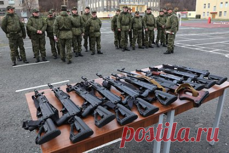 «Калашников» закрыл заказ 2023 года на АК-12. «Калашников» поставил партию автоматов Калашникова АК-12 заказчику в рамках дополнительного контракта, закрыв заказ 2023 года, сообщили в концерне. В ноябре стало известно, что «Калашников» досрочно завершил контракт с Минобороны на поставку АК-12. В этом году количество поставляемых АК-12 выросло почти вдвое.