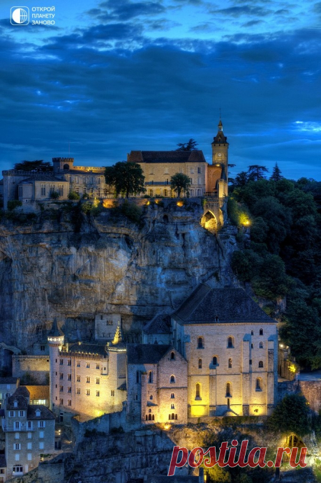 Рокамадур - деревня на уступах скалы. Франция - Путешествуем вместе