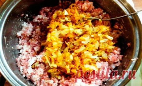 Она выложила голубцы на противень и заправила их удивительной смесью... Результат меня поразил!