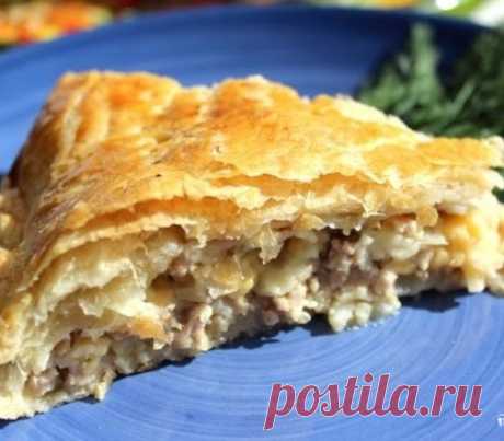 Пирог с фаршем и сыром