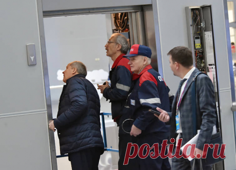 В 2025 году по всей Рф потребуется ЗАМЕНИТЬ более 100.000. ЛИФТОВ с истекающим сроком.