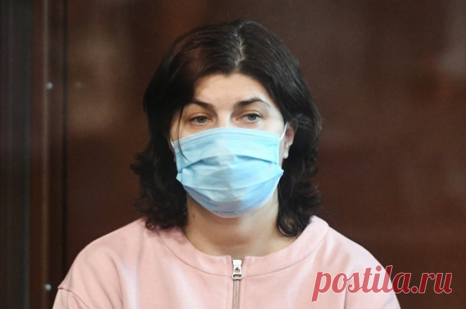 Экс-замглавы Минобрнауки Лукашевич заменили срок на исправительные работы. Она была осуждена за хищение 50 миллионов рублей.