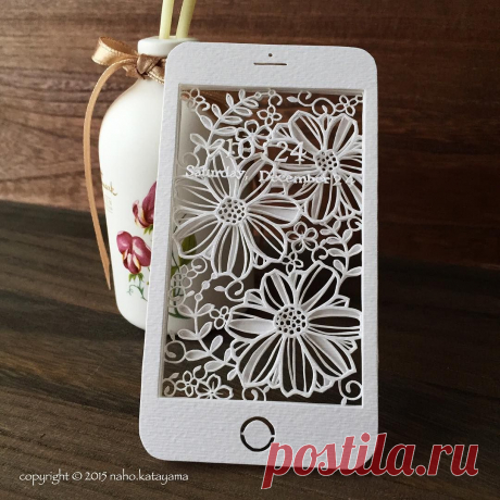 I made this mobile piece for my last solo exhibition. It was really fun to make this.
#papercut #paperartist #papercutart #papercutout #papercutter #papercutting #papercutartist #papersculpture #art #artwork #handcut #handcutting #interior #intricate #floraldesign