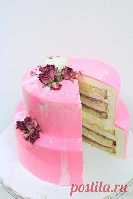 Муссовый Клубничный Торт Двухъярусный