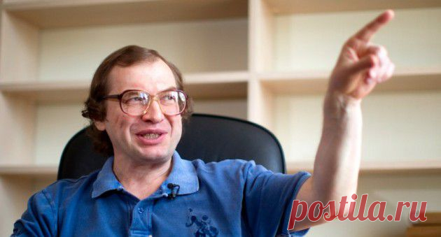 SEO Некромант ☠ | Сергей Пантелеевич Мавроди. По словам самого Мавроди, в детстве он обладал феноменальной памятью: «Я мог дословно повторить любой отрывок, который читали мне вслух. Но потом, вследствие двенадцати сотрясений мозга ? я был очень непоседливый ребёнок! ? память несколько ухудшилась и из феноменальной сделалась просто хорошей. Ну, и слава богу!»