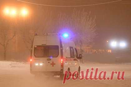 Число госпитализированных с отравлением угарным газом в Каспийске увеличилось. Число госпитализированных с отравлением угарным газом в доме в дагестанском Каспийске увеличилось до девяти. Об этом сообщается в Telegram-канале администрации города. Ранее, как сообщало агентство РИА Новости, в частном жилом доме в садовом товариществе «Заря-2» в Каспийске семь человек отправились угарным газом.