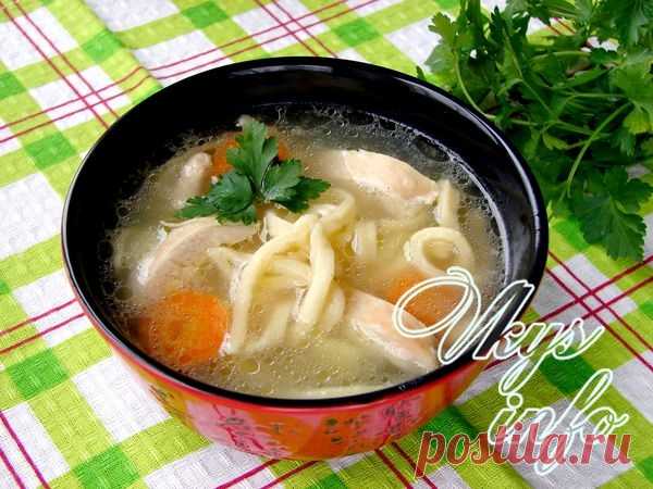 Суп из куриной грудки с лапшой