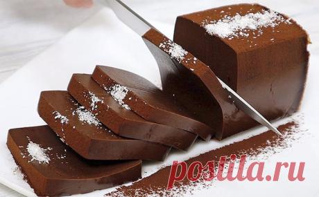 Варим шоколад в молоке, замораживаем и десерт из кондитерской готов