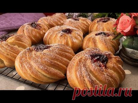 Раньше такое пекли в каждом доме, а сегодня такое красивое редкость.