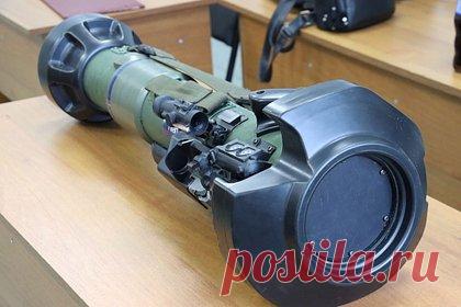 Фермер в Запорожье нашел противотанковую ракету НАТО и решил продать ее в сети. В Запорожье на профилактическую беседу пригласили местного фермера, решившего заняться торговлей вооружением. Некоторое время назад мужчина заглянул на оставленные позиции вооруженных сил Украины (ВСУ), где обнаружил противотанковую ракету шведско-британского производства ПТУР NLAW.