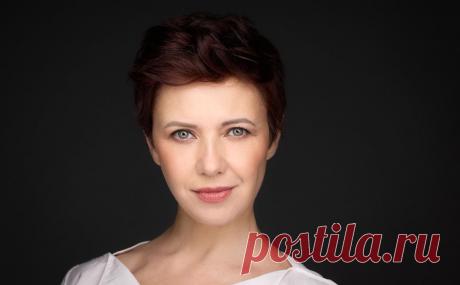 Глава «Нетологии» — РБК: «Обучение и елки бизнес вычеркивает первыми». Как компании стали экономить на образовании сотрудников, о профессиях, интересующих россиян, и чего не хватает для удаленного обучения токарей, рассказала РБК глава «Нетологии» Марианна Снигирева