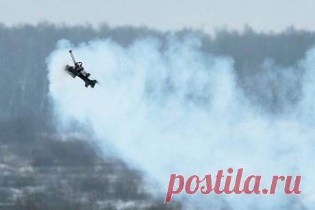 Под Тулой упал беспилотник со взрывчаткой. Беспилотник упал в лесополосе в Щекинском районе Тульской области. Об этом сообщается на сайте комитета российского региона по безопасности. Там уточнили, что на беспилотнике не было никаких опознавательных знаков и ведомственной принадлежности. Как сообщает Mash в Telegram-канале, дрон был начинен взрывчаткой.