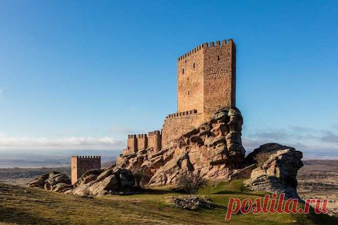 Замок Сафра (Гвадалахара), Испания