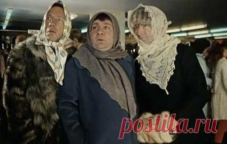 13 декабря 1971 года в московском кинотеатре «Россия» прошла премьера легендарной комедии «Джентльмены удачи». Давайте сегодня вспомним этот шедевральный фильм и посмотрим, как проходил процесс его создания