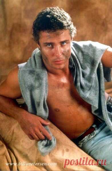 Уильям Петерсен