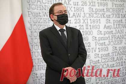 Польских министров уличили в исламофобии за обвинение мигрантов в зоофилии. Двух польских министров уличили в исламофобии после обвинений в зоофилии и педофилии в адрес мигрантов. В ходе пресс-конференции министр внутренних дел Мариуш Камински и министр обороны Мариуш Блащак заявили, что многие мигранты из стран Ближнего Востока имеют связи с террористическими группировками.