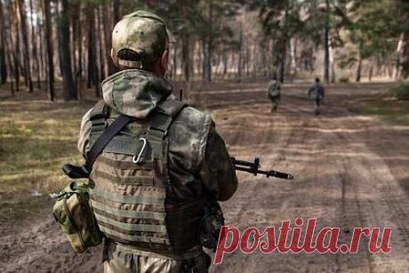 Эксперт рассказал о паузе российских сил перед решающим штурмом Артемовска. Российские силы взяли небольшую паузу перед решающими боями в Артемовске, чтобы осмотреться и закрепиться во взятых под контроль кварталах города. Об этом в беседе с «Известиями» рассказал военный эксперт Василий Дандыкин. По мнению эксперта, пауза будет недолгой, а город скоро будет под контролем России.