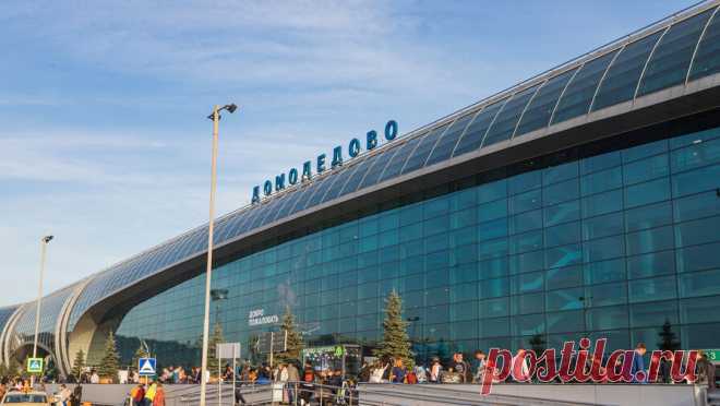 Четыре самолета "Уральских авиалиний" задержали в Домодедово. В аэропорту Домодедово задержали четыре рейса "Уральских авиалиний". Об этом сообщает msk1.ru. По данным издания, 29 сентября в Домодедово задержали четыре рейса "Уральских авиалиний" - в Калининград, Грозный, Сочи и ...