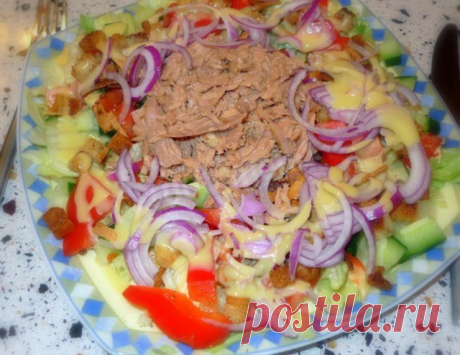 Салат с тунцом консервированным и майонезом рецепт с фото - 1000.menu