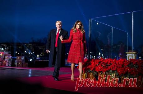 Дональд Трамп с супругой и дочерью зажгли огни на праздничной елке в Белом Доме