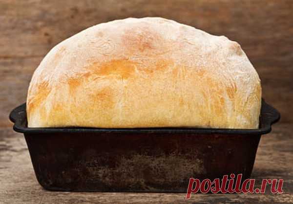 Рецепт хлеба. 
Иногда балую свою семью домашним хлебушком. Решила выставить фото и рецепт. Если кто-то попробует и поблагодарит, мне будет приятно. Думаю, нет ничего вкуснее домашнего хлеба, сделанного своими руками. 

Ингредиенты: 

1 литр вода кипяченая 
дрожжи 50 гр., лучше всего сырые. 
масло растительное 3 ст. ложки 
сахар 2 ст. ложки 
соль 2 ч. ложки 
мука 1,5 - 1,7 кг. 

Приготовление: 

Желательно все добавлять по порядку, начиная с дрожжей, растворить их в теплой ...