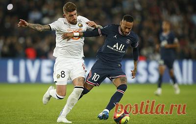 ПСЖ обыграл "Лилль" в матче чемпионата Франции. Месси заменили в перерыве. Встреча завершилась со счетом 2:1