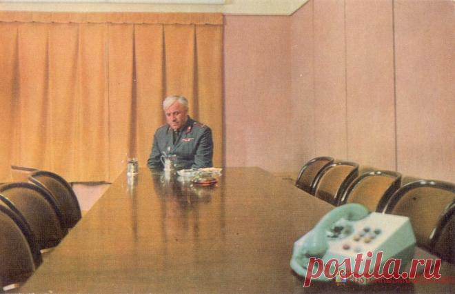 1973. Кадр из кинофильма Самый последний день - М. Ульянов - о1560 | POSTCARDSMUSEUM.com