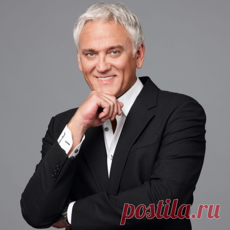 Свой день рождения 7 июня отмечает Александр Маршал!

 Радио Шансон поздравляет Заслуженного артиста с праздником. Желаем Александру всего самого доброго и ещё много лет быть в топе самых любимых артистов страны!