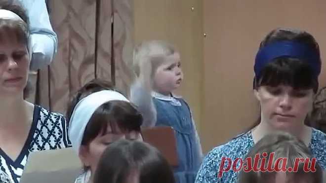 Ребёнок просто талантище! Будущий дирижер )