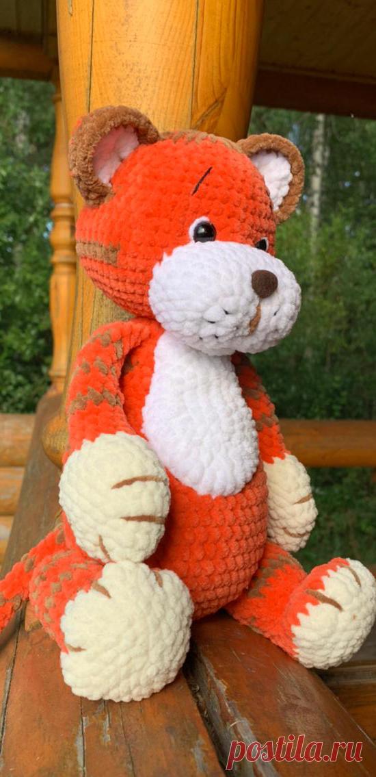 PDF Тигруля крючком. FREE crochet pattern; Аmigurumi animal patterns. Амигуруми схемы и описания на русском. Вязаные игрушки и поделки своими руками #amimore - плюшевый тигр, большой тигрёнок из плюшевой пряжи, котик, кот, кошечка, кошка, котенок.