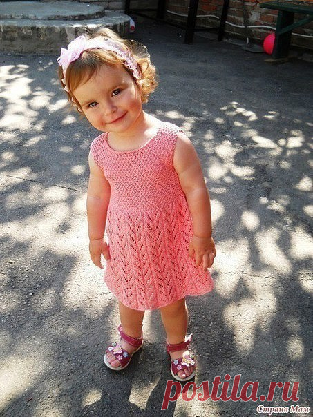САРАФАНЧИК НА ДЕВОЧКУ

ОПИСАНИЕ  ПОДОЛА:
1 ряд. кром.,* 1изн.,3 лиц.,2 вместе лиц. за передние стенки,1 лиц., 1 накид, 2 изн., 1 накид, 1 лиц., 2 вместе лиц. за задние стенки,3 лиц.,1 изн.* кром.
Четные ряды по рисунку вязать
3 ряд. кром.,*1 изн.,2 лиц., 2 вместе лиц. за передние стенки,1 лиц.,1 накид, 1 лиц., 2 изн.,1 лиц.,1 накид, 1 лиц., 2 вместе лиц. за задние стенки, 2 лиц.,1 изн.*, кром.
5 ряд. кром.,*1 изн.,1 лиц.,2 вместе лиц. за передние стенки,1 лиц.,1 накид,2 ли...