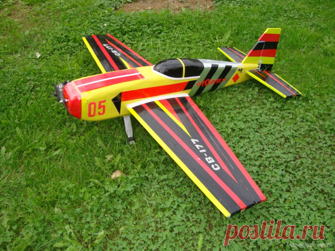 Пилотажная авиамодель СВ-177 «Юла» Здравствуйте уважаемые авиамоделисты и все остальные гости, которые собрались сегодня У Самоделкина! Я очень рад нашей. долгожданной встрече с вами. После долгого перерыва решил рассказать и показать вам о своей новой авиамодели. Эту модель я построил ещё зимой, но облетать её и сделать видео,