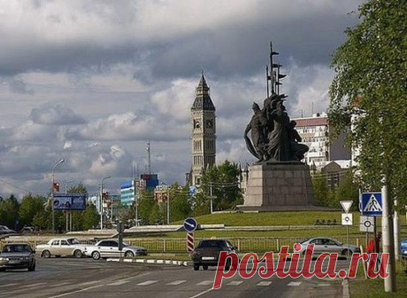 Памятник первооткрывателям г.Сургута