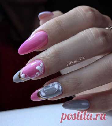 Розовые ногти с серым