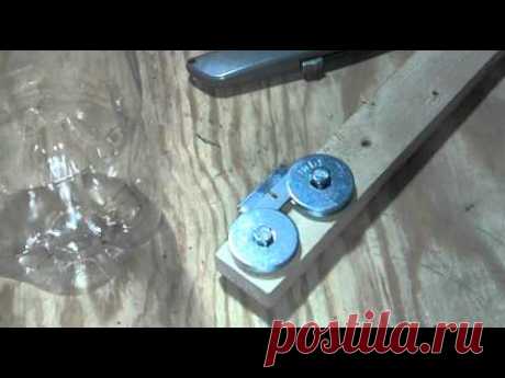 How to make a cord from plastic bottles or cans.