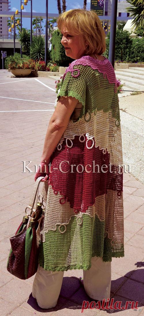 Размер  46-50.
Вам потребуется:  по 150-200 г пряжи зеленого, бежевого, бордового, соломенного и светло-сиреневого цвета  (100% хлопок; 50 г/280 м); крючок №1,5.
Филейная вязка: 1-й ряд – 3 п. подъема, *1 возд. п., пропустить 1 п. начальной цепочки, 1 ст. с/н*; 
 2-й и все последующие ряды – 3 п. подъема, *над возд. п. предыдущего ряда вязать 1 возд. п., над ст. с/н вязать 1 ст. с/н *.
Плотность вязания: 22 п. х 10 р. = 10 х 10 см.
Выполнение работы: до пройм вязать одним ...