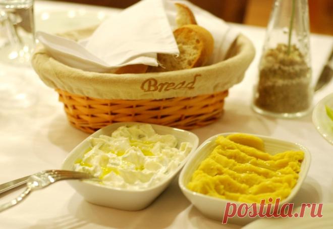 Йогуртовый соус с огурцом