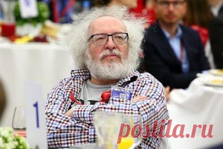 Венедиктов подал иск к «Газпром-Медиа» из-за закрытия «Эха Москвы». Бывший главный редактор ликвидированной радиостанции «Эхо Москвы» Алексей Венедиктов (внесен Минюстом РФ в реестр иноагентов) подал иск на 1,1 миллиарда рублей к руководству «Газпром-Медиа» из-за закрытия радиостанции. Об этом сообщают «Ведомости», ссылаясь на базу арбитражных дел.