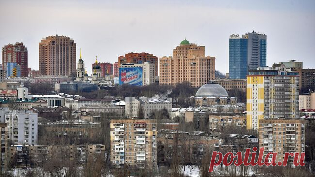 В небе над Донецком прогремели взрывы