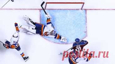 25 сейвов Сорокина не спасли «Айлендерс» от поражения в матче с «Колорадо». «Нью-Йорк Айлендерс» проиграл «Колорадо Эвеланш» в матче регулярного чемпионата НХЛ. Читать далее