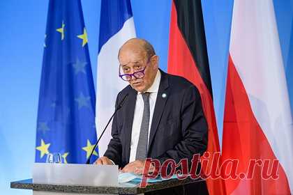 Франция заявила о кризисе в отношениях с США. Глава МИД Франции Жан-Ив Ле Дриан заявил, что ситуация с контрактом по подводным лодкам привела к серьезному кризису в отношениях между Парижем и Вашингтоном. Министр добавил, что отозвав посла из США Париж показал свое недовольство и призвал провести новую оценку отношений между странами.