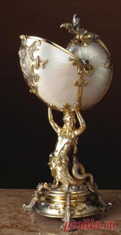 Nautilus - жемчужный кораблик.